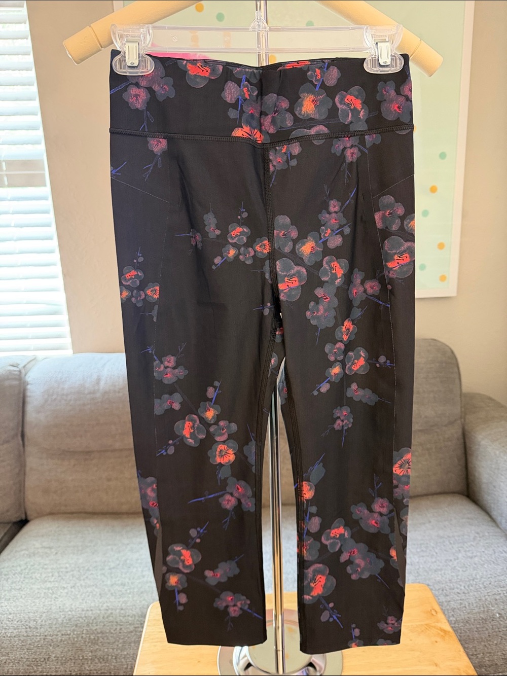 Sweaty Betty Black Floral Capri Leggings